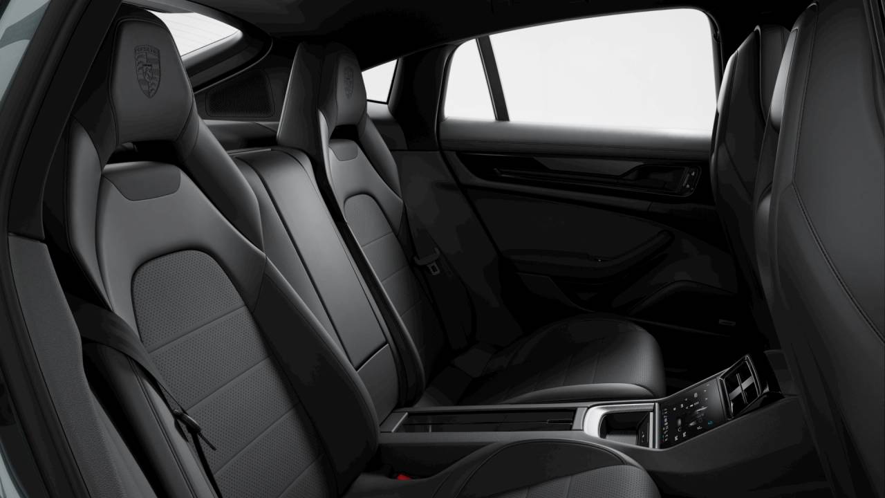 2026 Porsche Panamera 4
