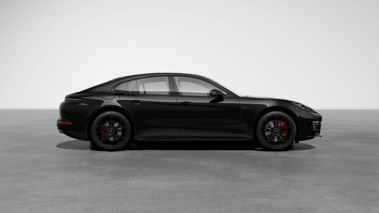 2026 Porsche Panamera GTS