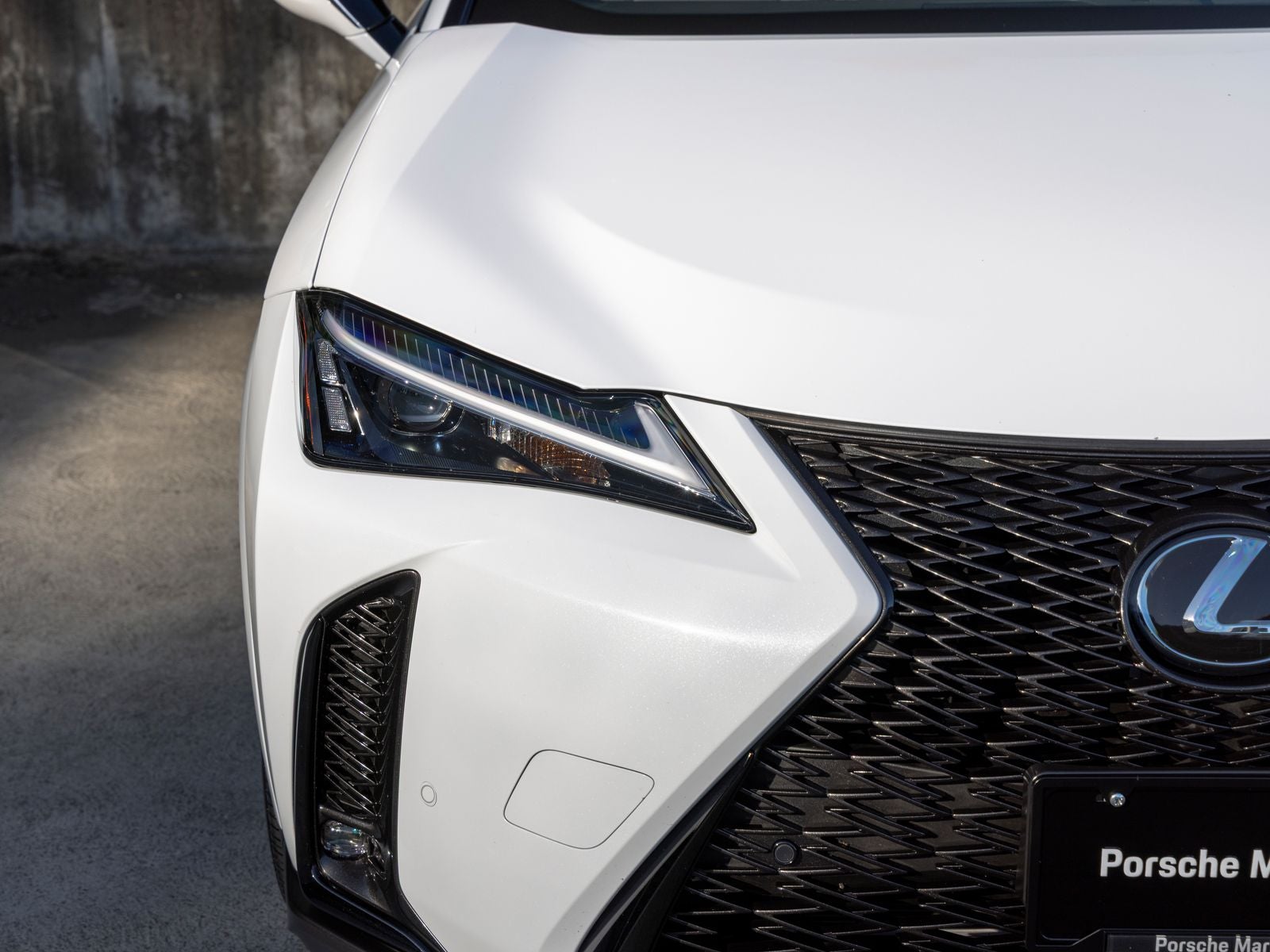 2024 Lexus UX 250h F SPORT Design