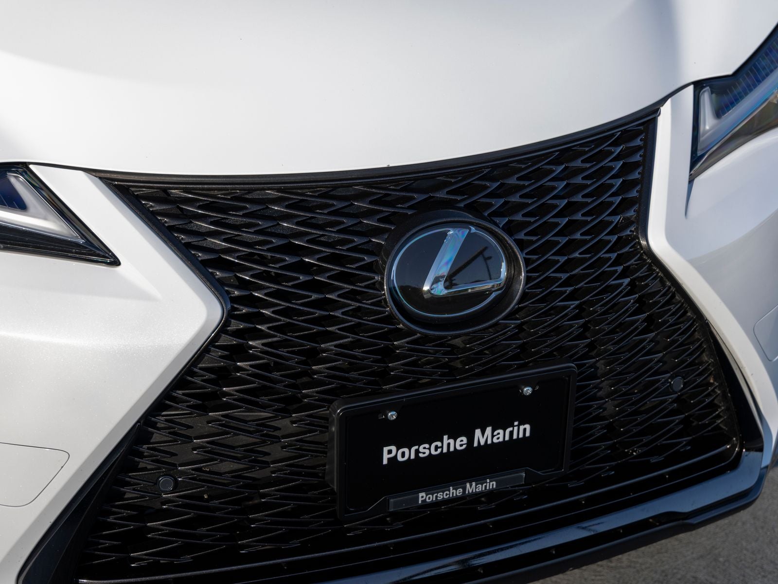 2024 Lexus UX 250h F SPORT Design