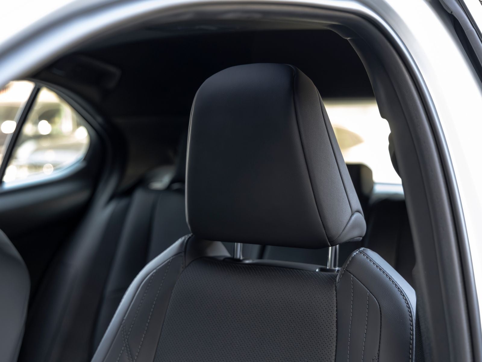 2024 Lexus UX 250h F SPORT Design