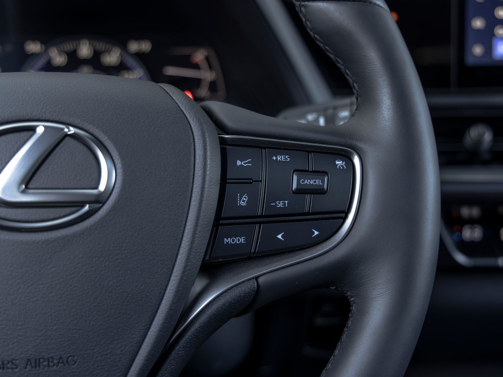 2024 Lexus UX 250h F SPORT Design