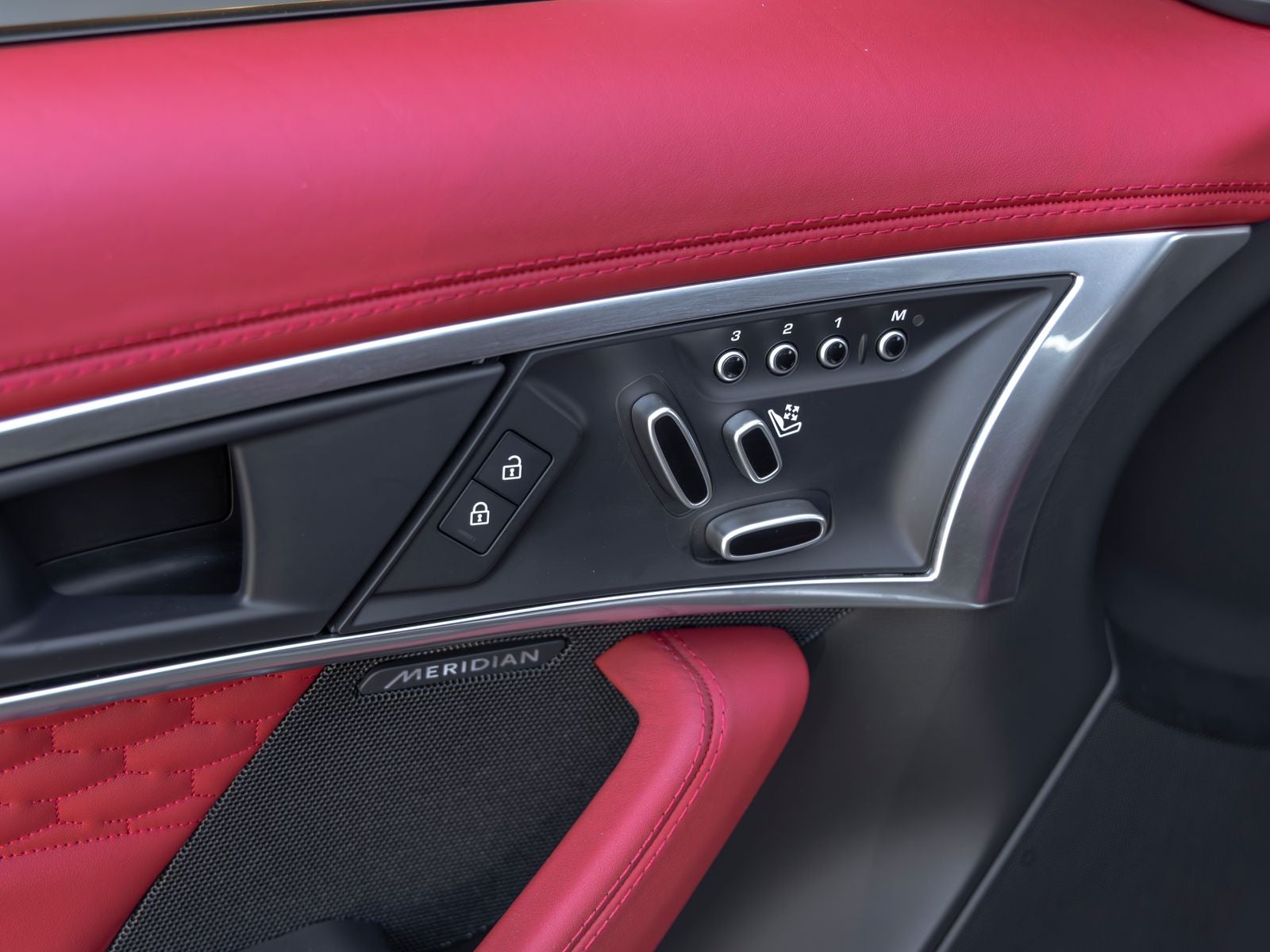 2024 Jaguar F-TYPE P450