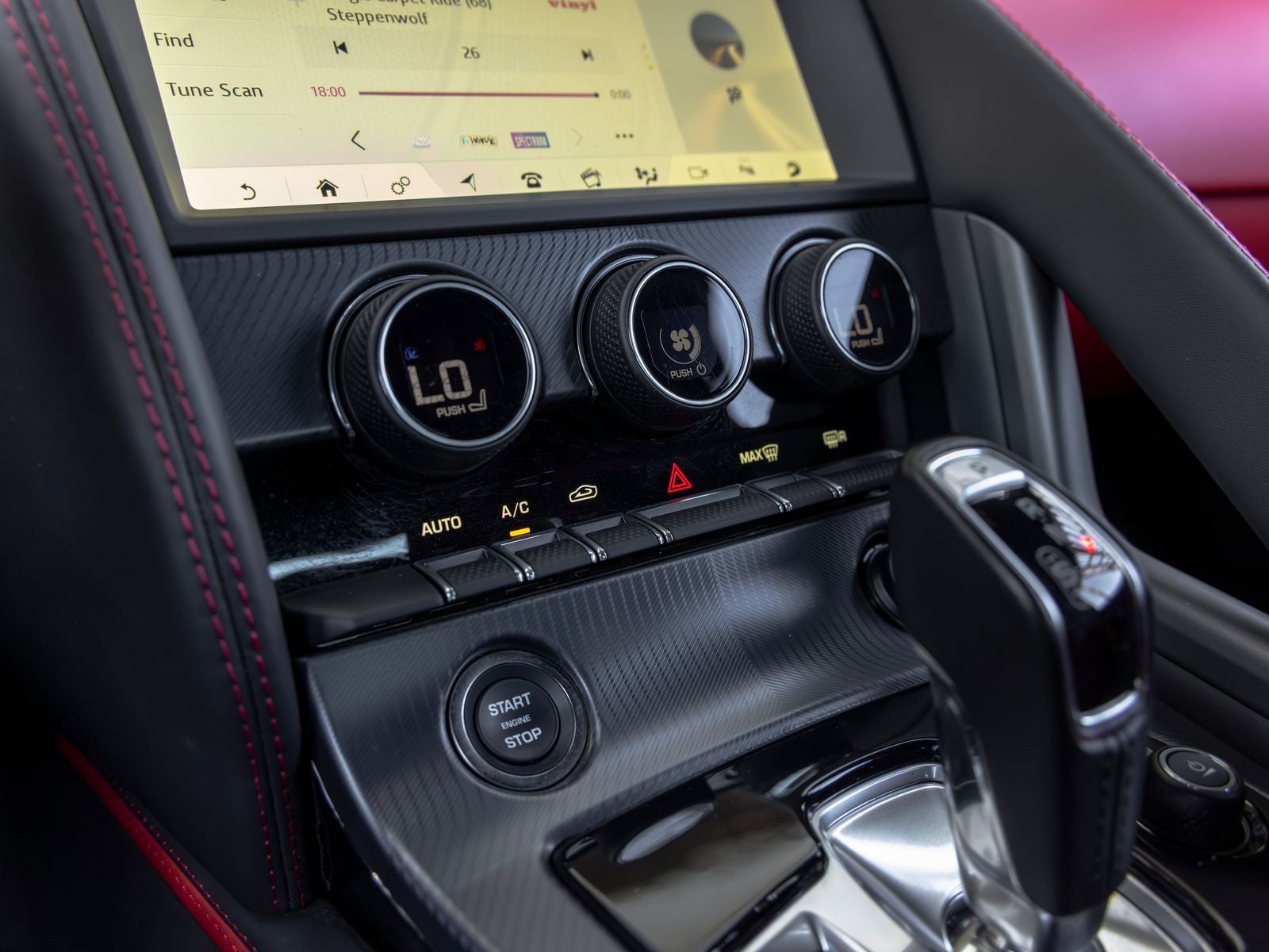 2024 Jaguar F-TYPE P450