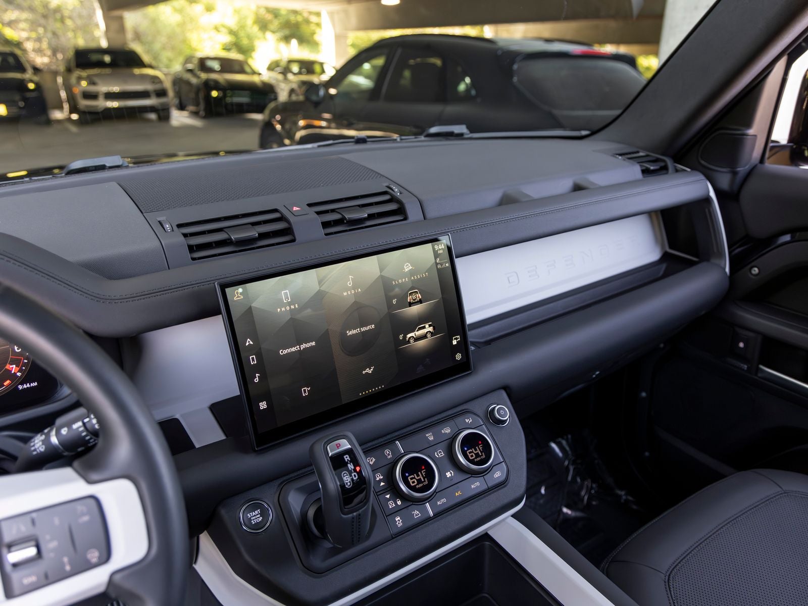2025 Land Rover Defender 90 X-Dynamic SE