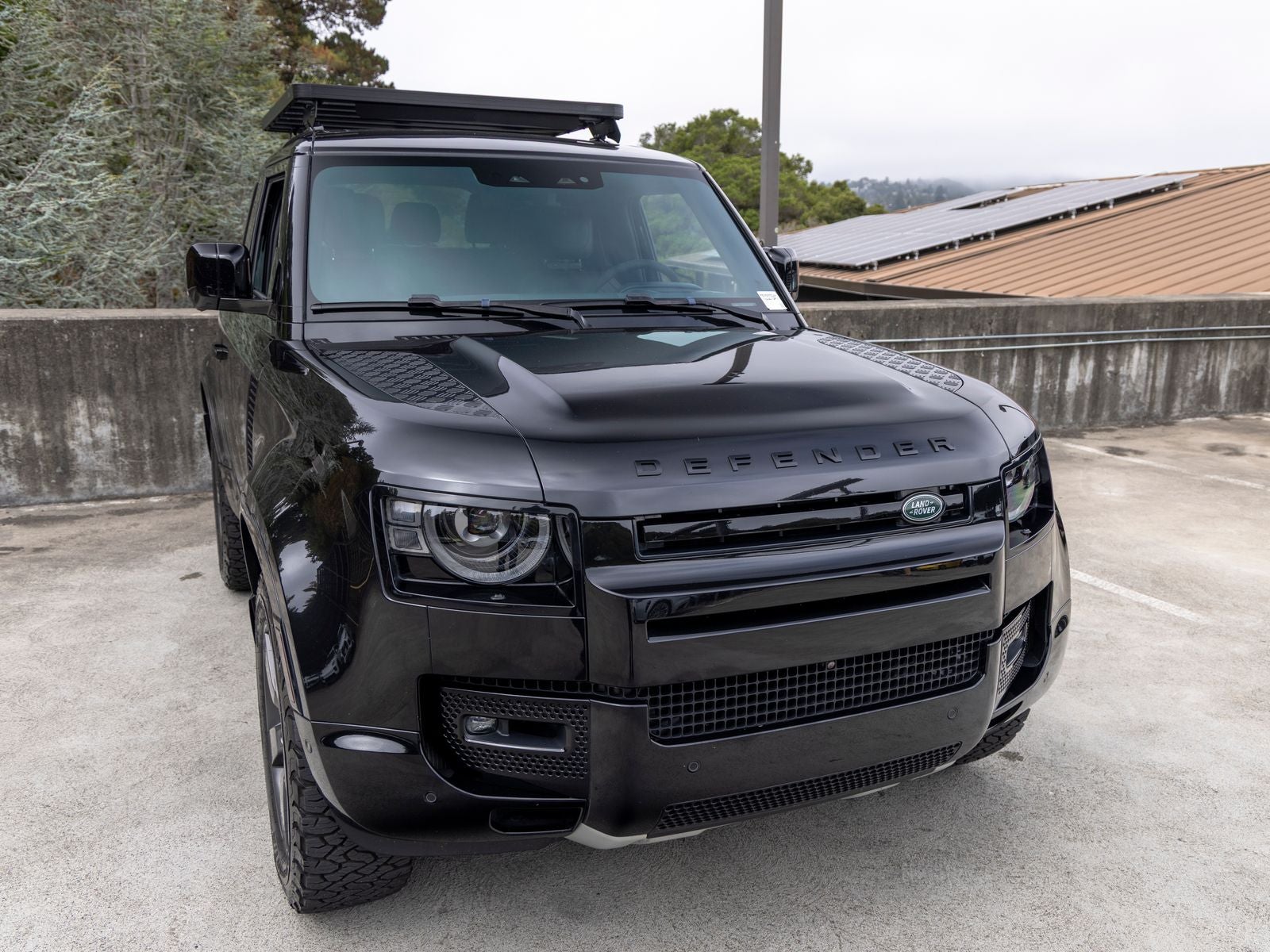 2024 Land Rover Defender 90 V8