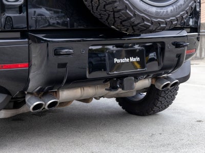 2024 Land Rover Defender 90 V8