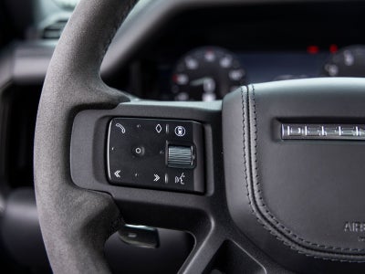 2024 Land Rover Defender 90 V8