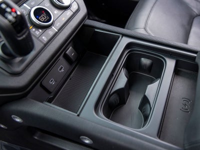 2024 Land Rover Defender 90 V8