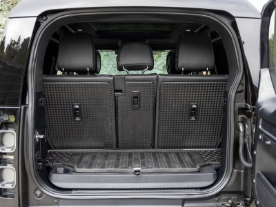 2024 Land Rover Defender 90 V8