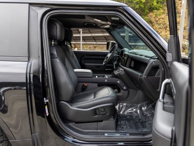 2024 Land Rover Defender 90 V8