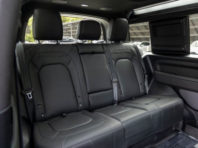 2024 Land Rover Defender 90 V8