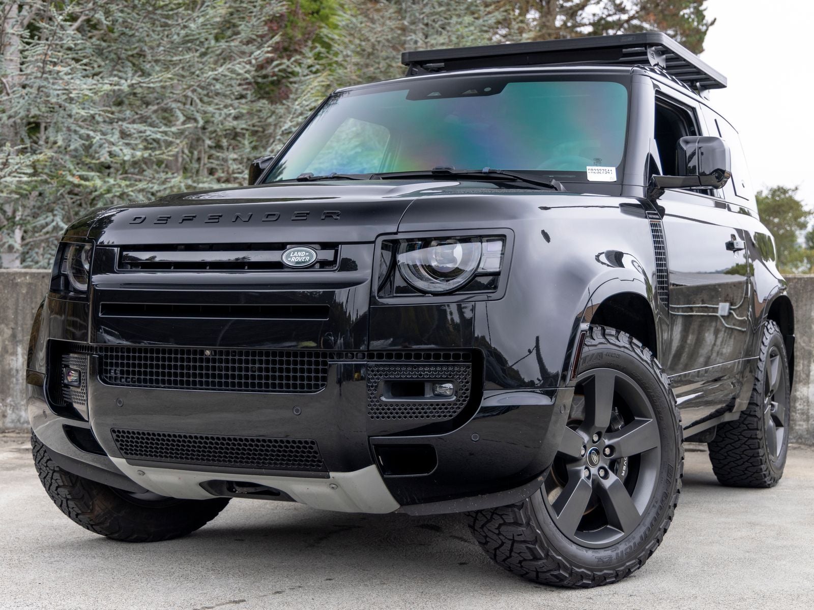 2024 Land Rover Defender 90 V8
