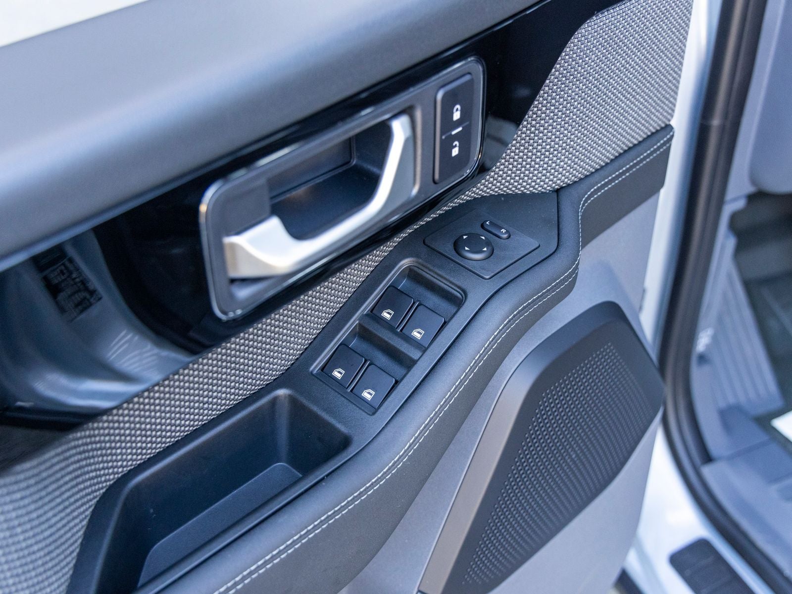 2025 INEOS Grenadier Base