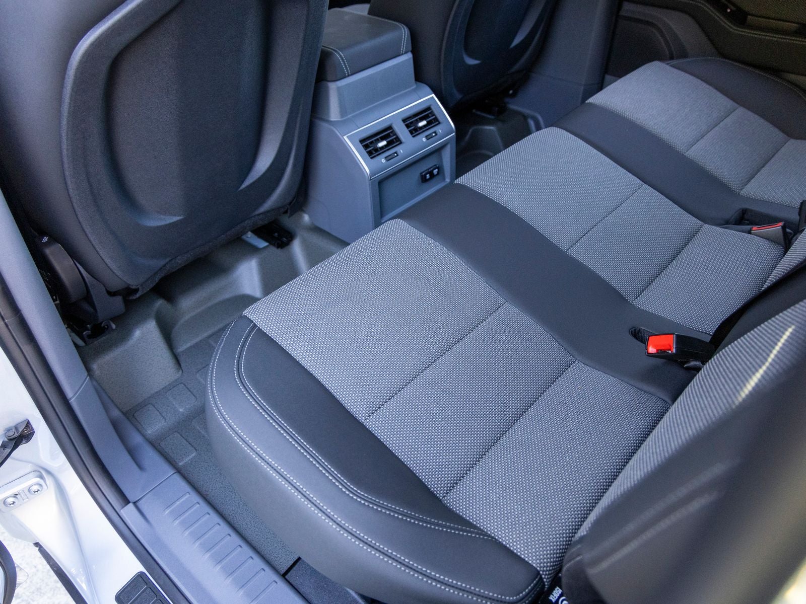 2025 INEOS Grenadier Base