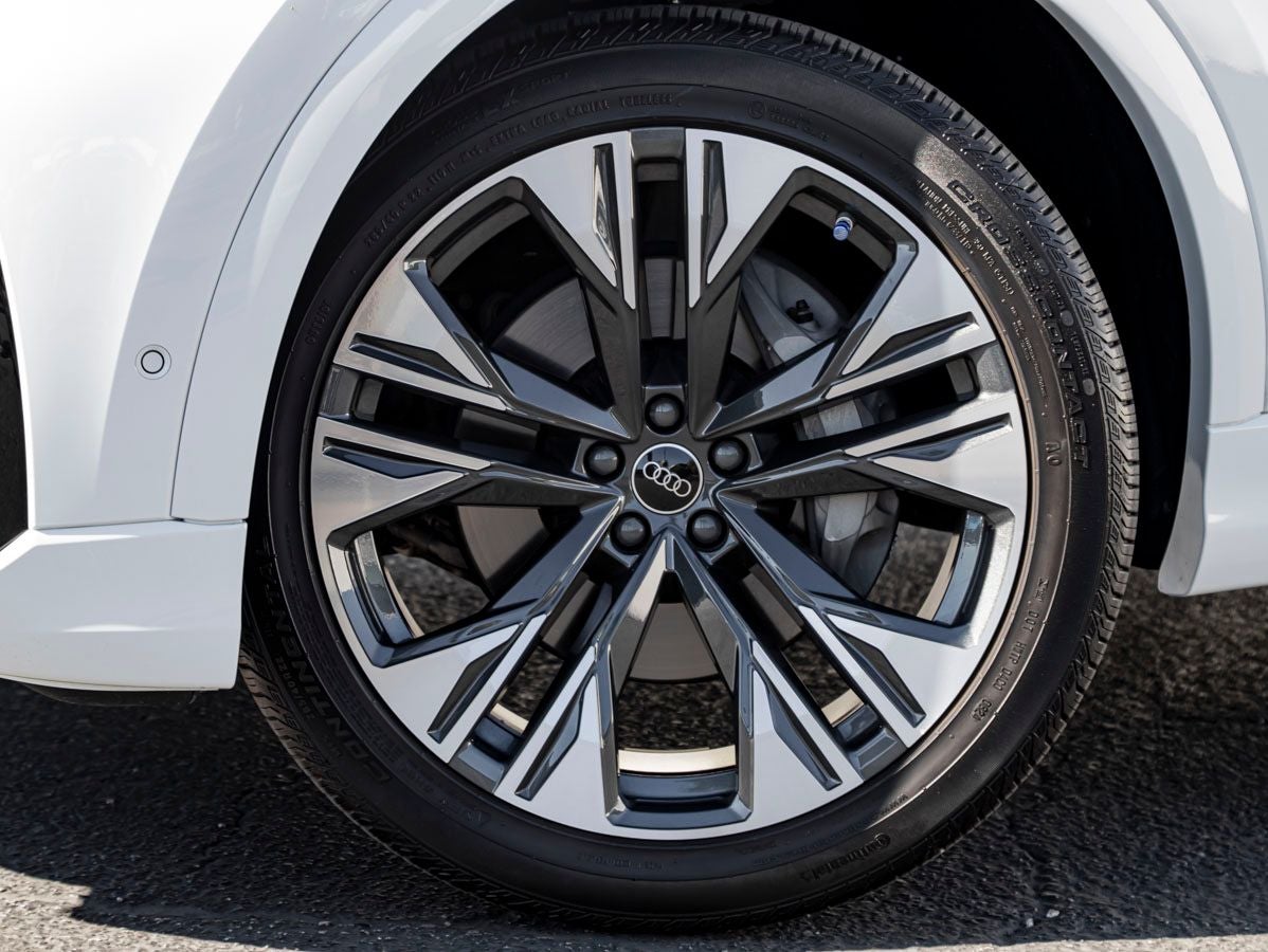 2024 Audi Q8 55 Premium Plus quattro