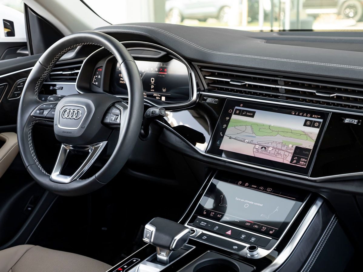 2024 Audi Q8 55 Premium Plus quattro