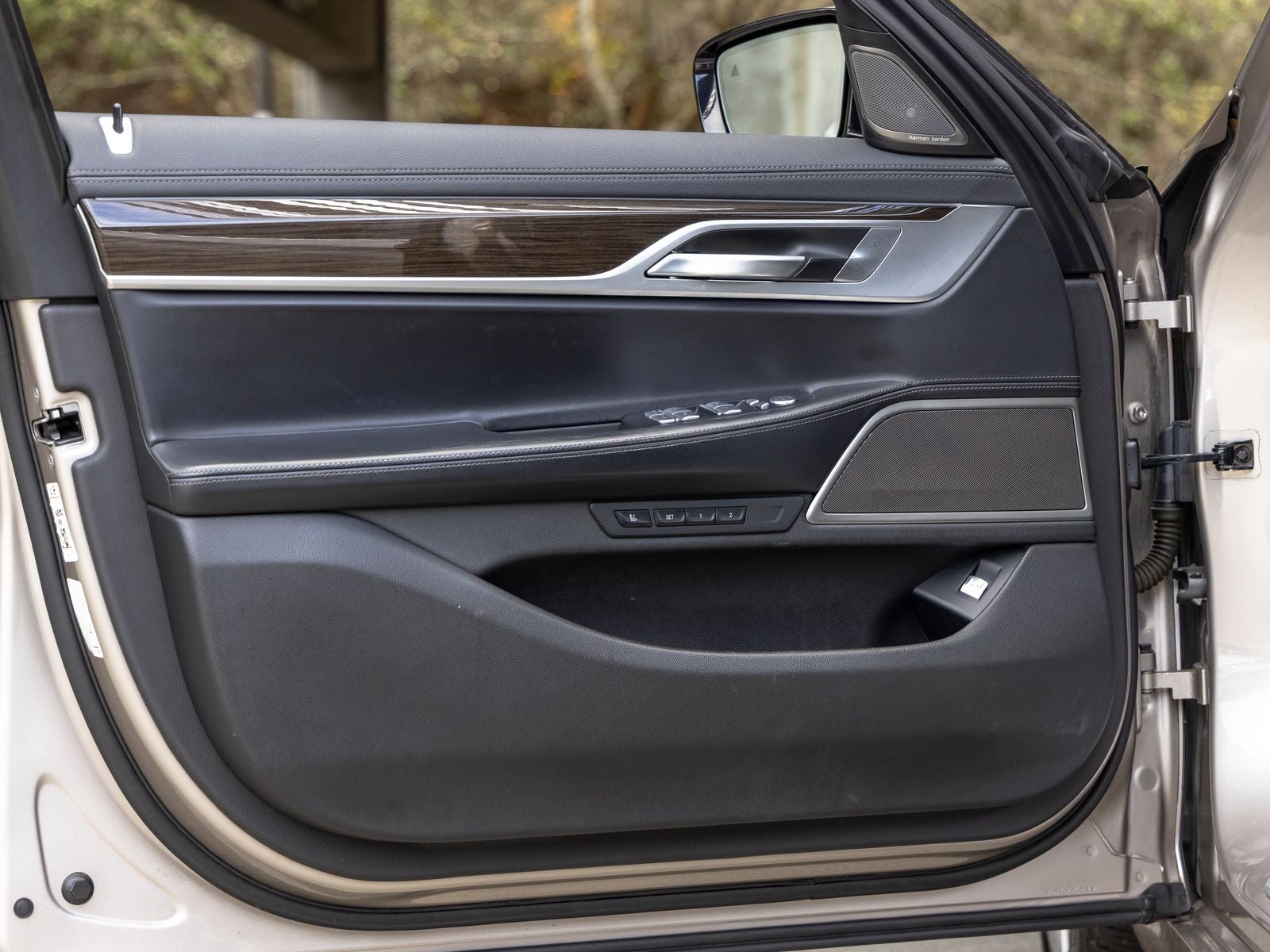 2022 BMW 7 Series 740i