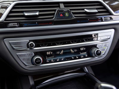 2022 BMW 7 Series 740i
