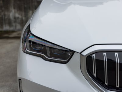2025 BMW i5 xDrive40