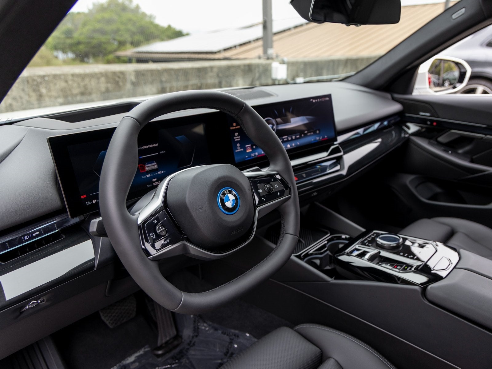2025 BMW i5 xDrive40