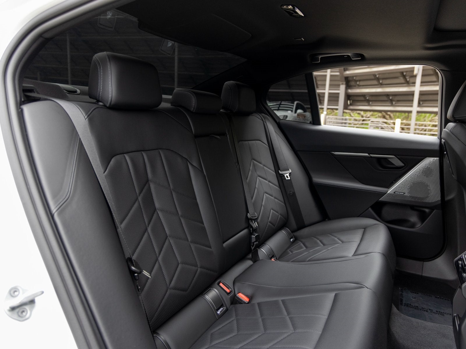 2025 BMW i5 xDrive40