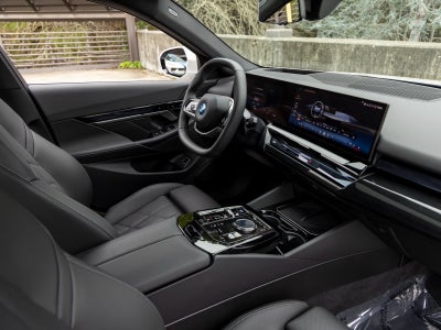 2025 BMW i5 xDrive40