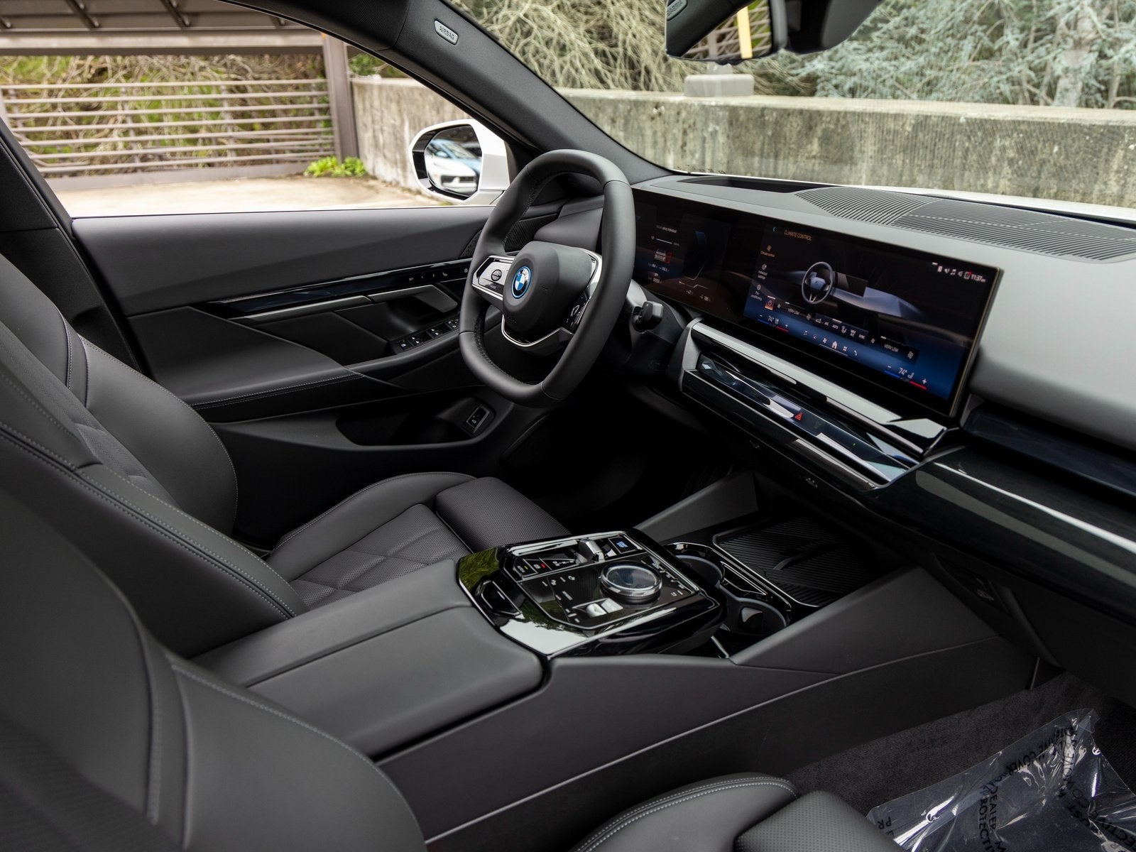 2025 BMW i5 xDrive40