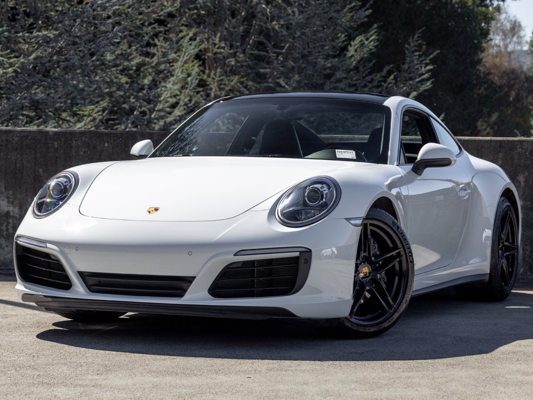 2017 Porsche 911 Carrera 4