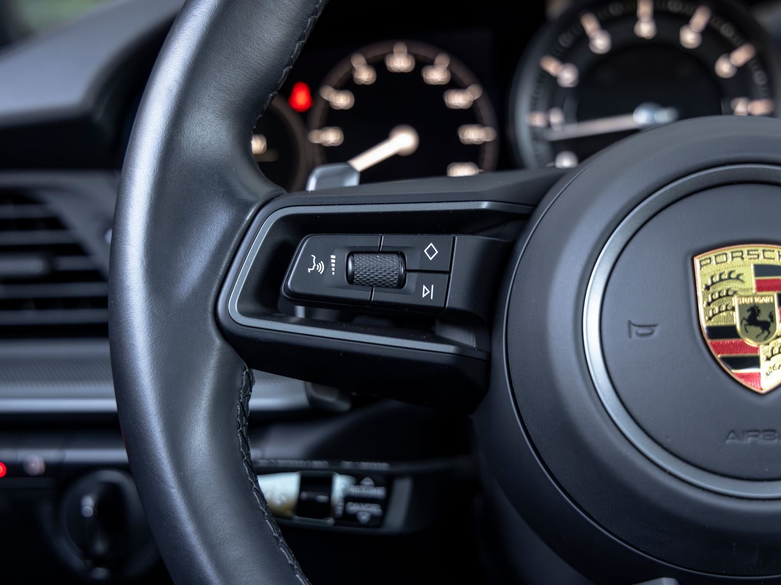 2022 Porsche 911 Carrera