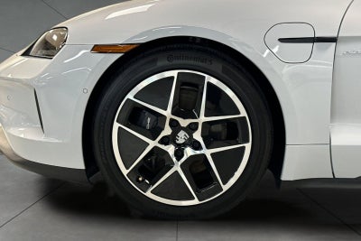 2025 Porsche Taycan Taycan