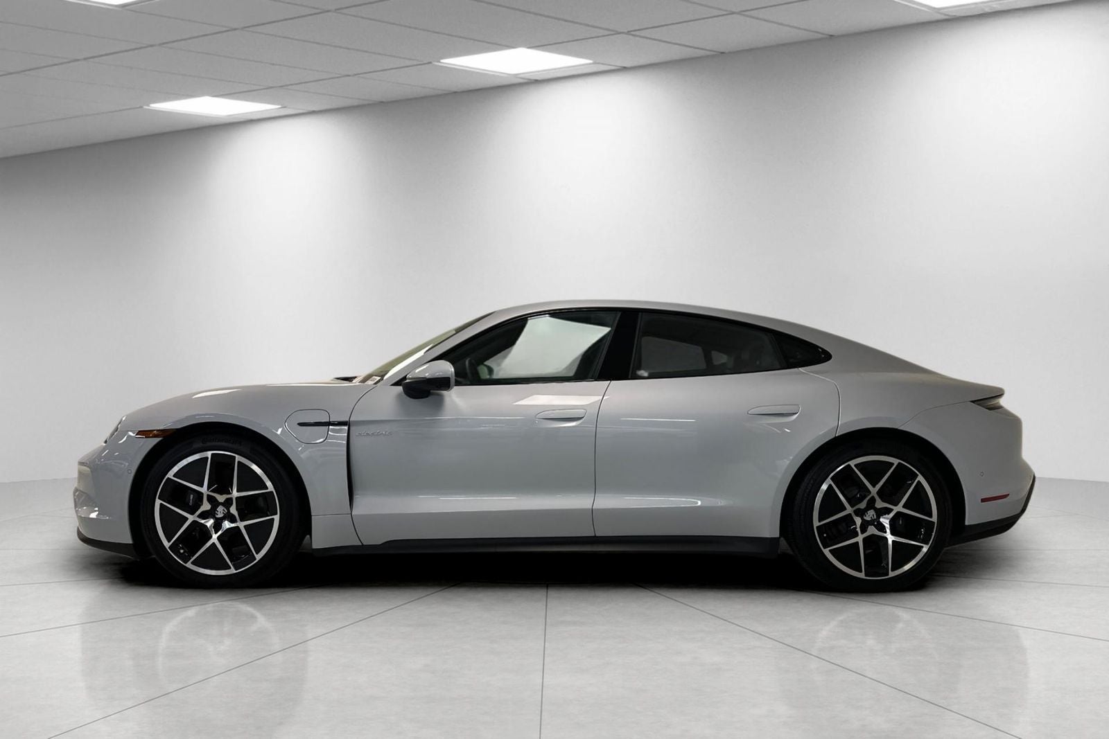 2025 Porsche Taycan Taycan