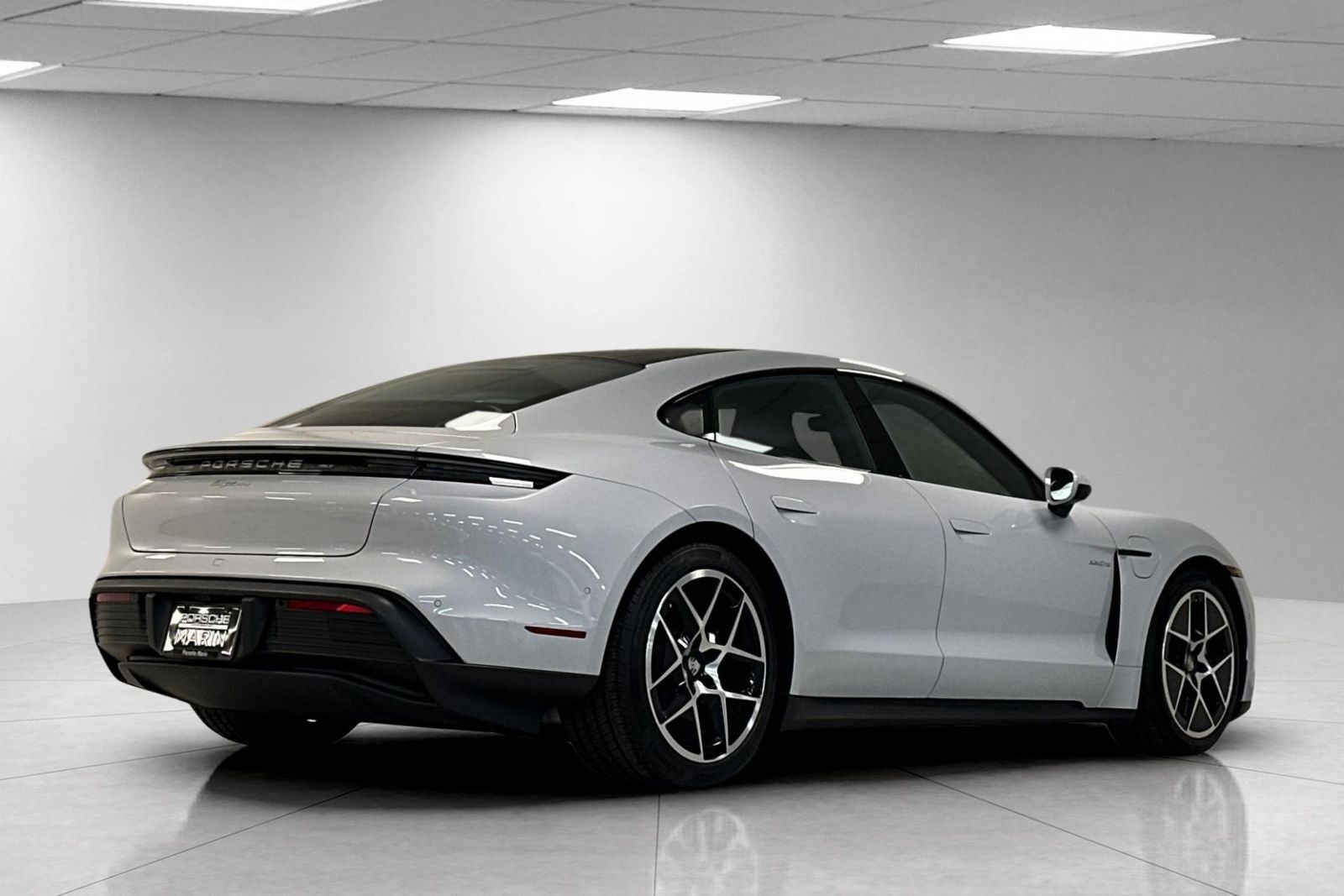 2025 Porsche Taycan Taycan