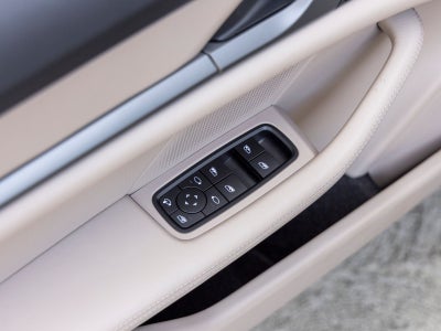 2025 Porsche Taycan Taycan 4