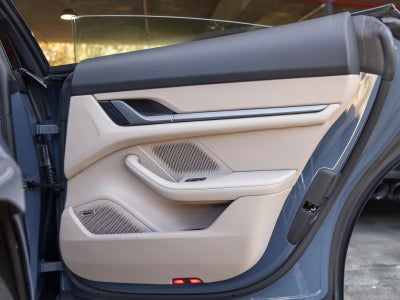 2025 Porsche Taycan Taycan 4