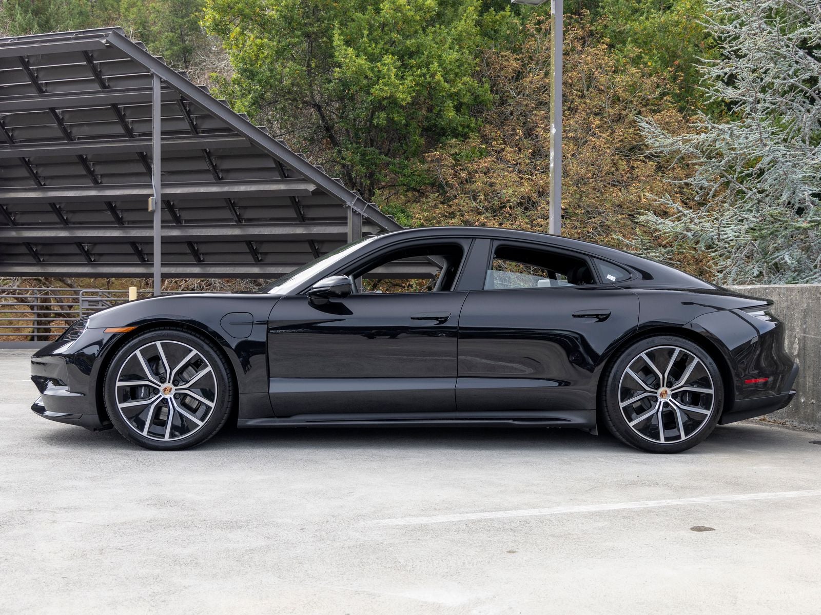 2026 Porsche Taycan Taycan 4 Black Edition