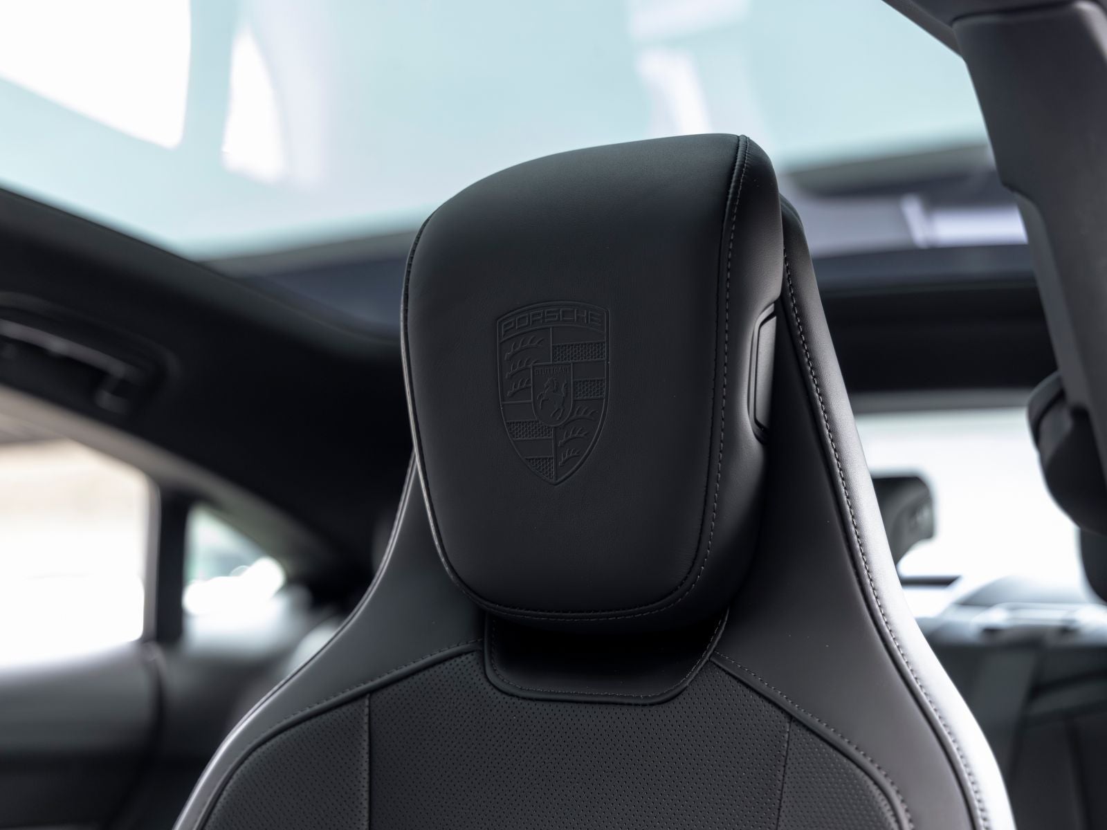2026 Porsche Taycan Taycan 4 Black Edition