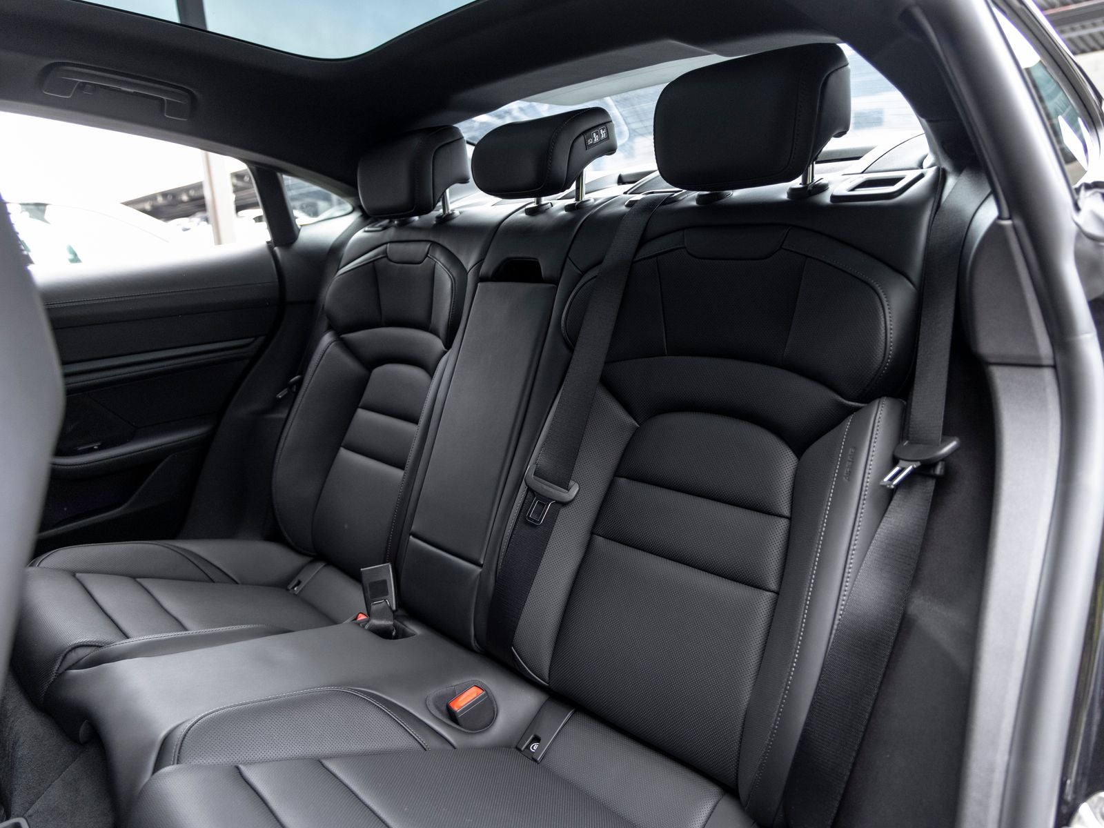 2026 Porsche Taycan Taycan 4 Black Edition