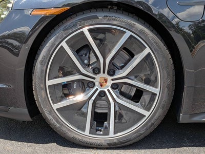 2026 Porsche Taycan Taycan 4 Black Edition
