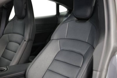 2026 Porsche Taycan Taycan Black Edition