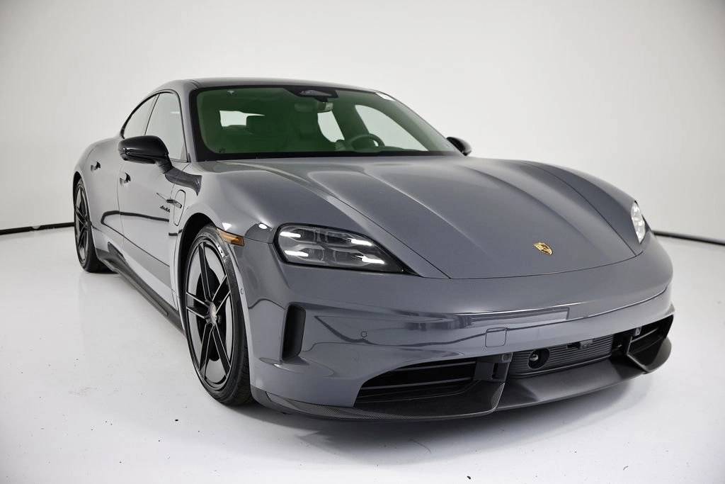 2026 Porsche Taycan Taycan Black Edition