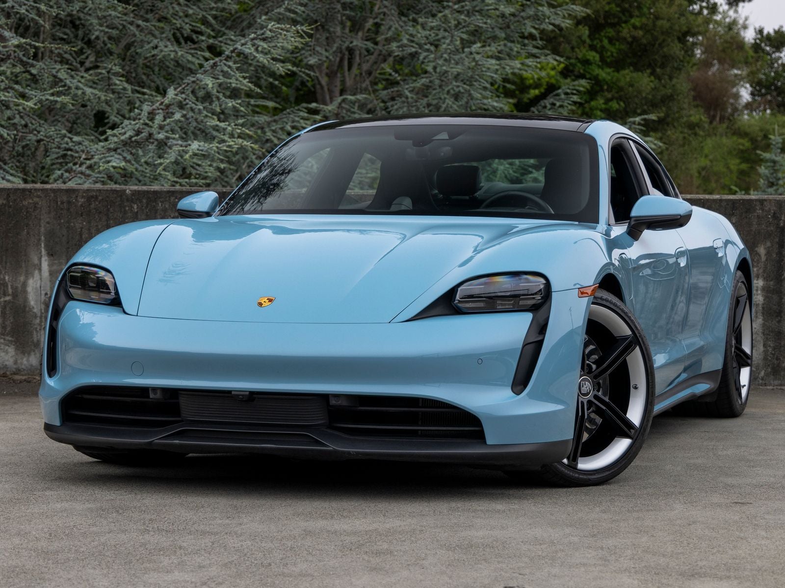 2024 Porsche Taycan -'s photo