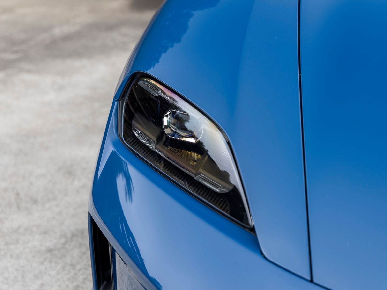 2025 Porsche Taycan Base