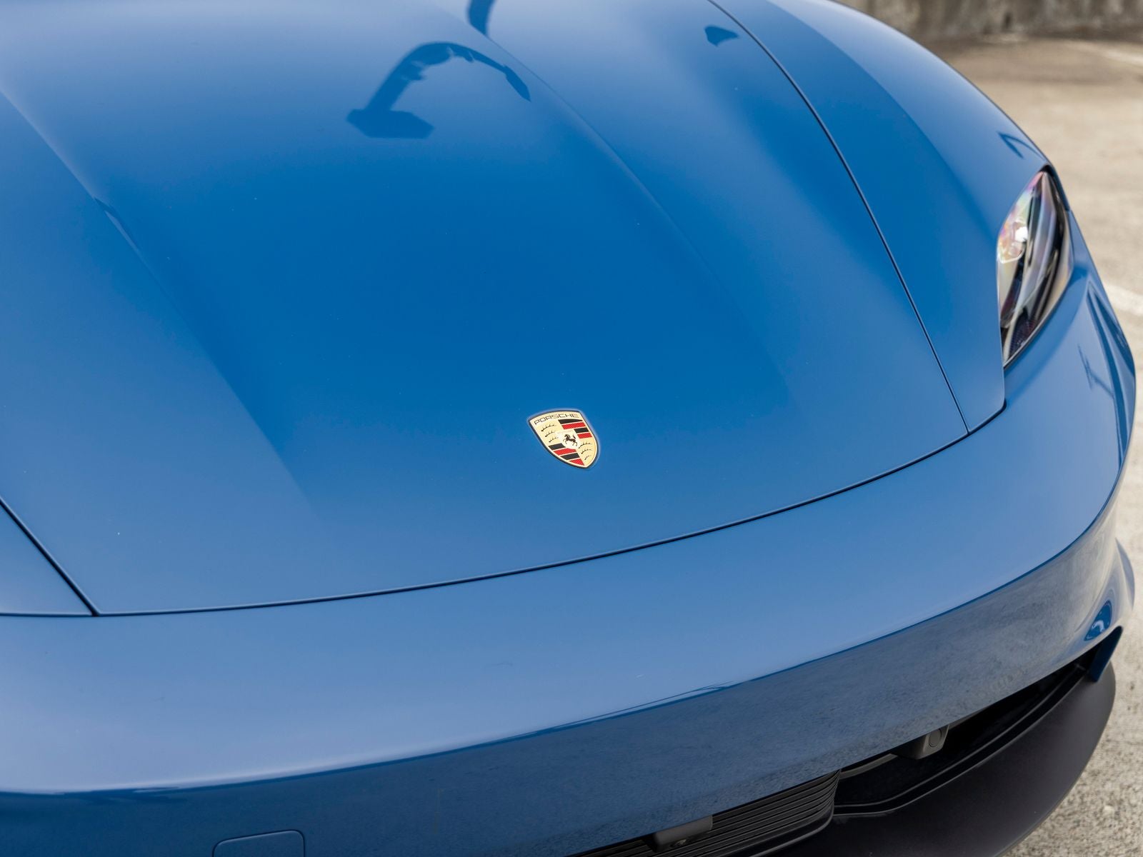 2025 Porsche Taycan Base