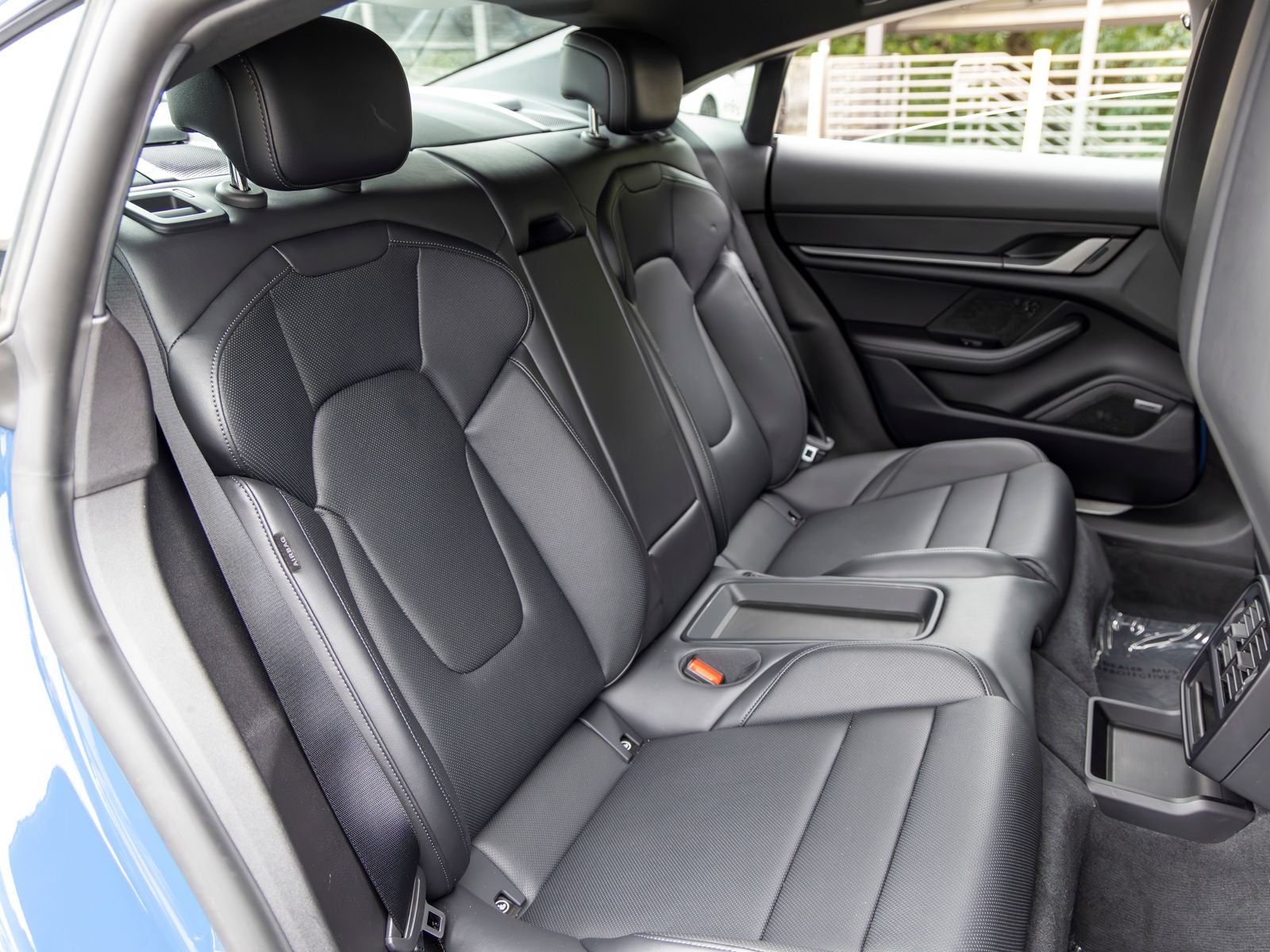 2025 Porsche Taycan Base