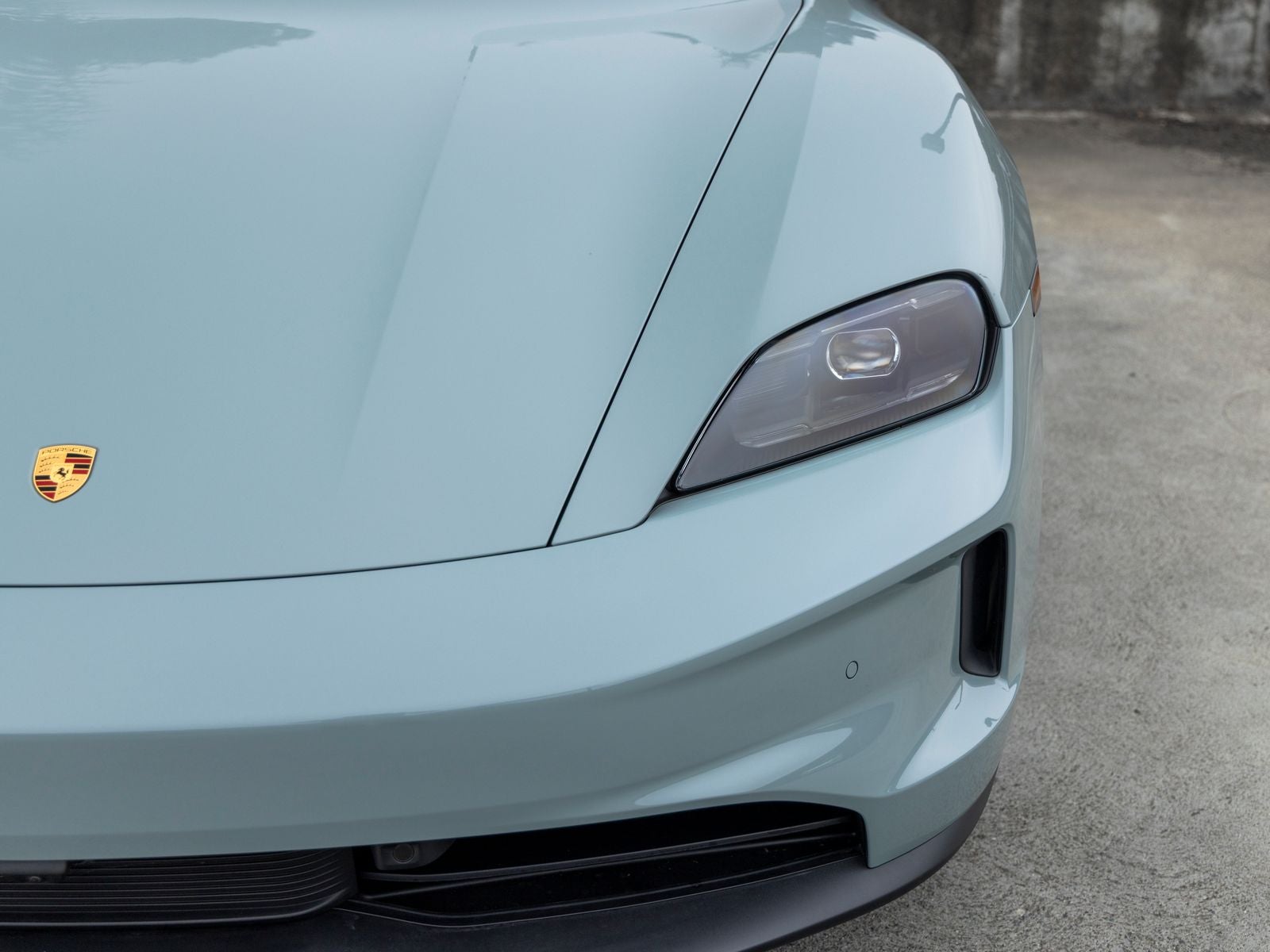 2026 Porsche Taycan 4