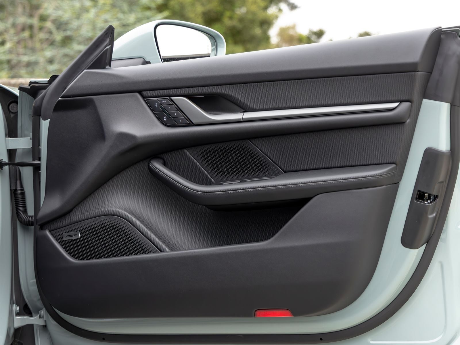 2026 Porsche Taycan 4