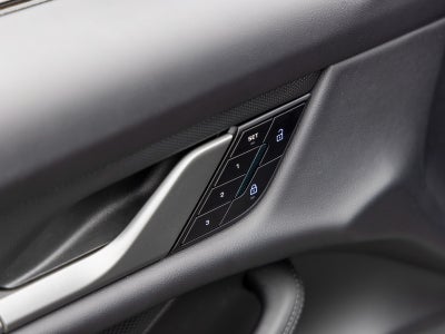 2025 Porsche Taycan Taycan