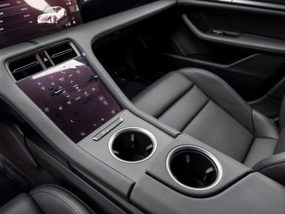 2025 Porsche Taycan Taycan