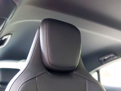 2025 Porsche Taycan Base